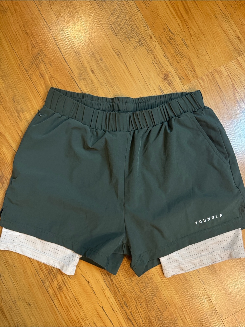 YoungLA Shorts Sz M Mens Green